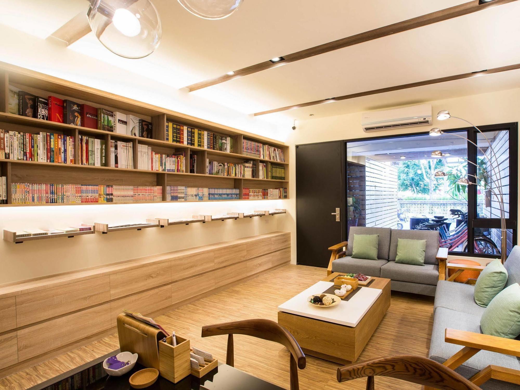 Traveller-Inn Zhongzheng Library Taitung Exterior photo